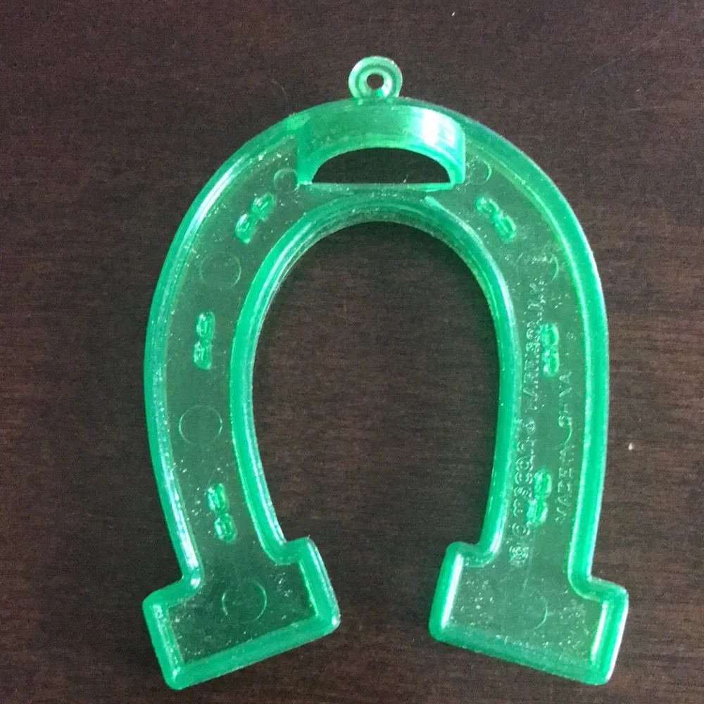 Amscan Vintage Green St. Patrick’s Day Lot 4 Cookie Cutters and Metal Shamrock